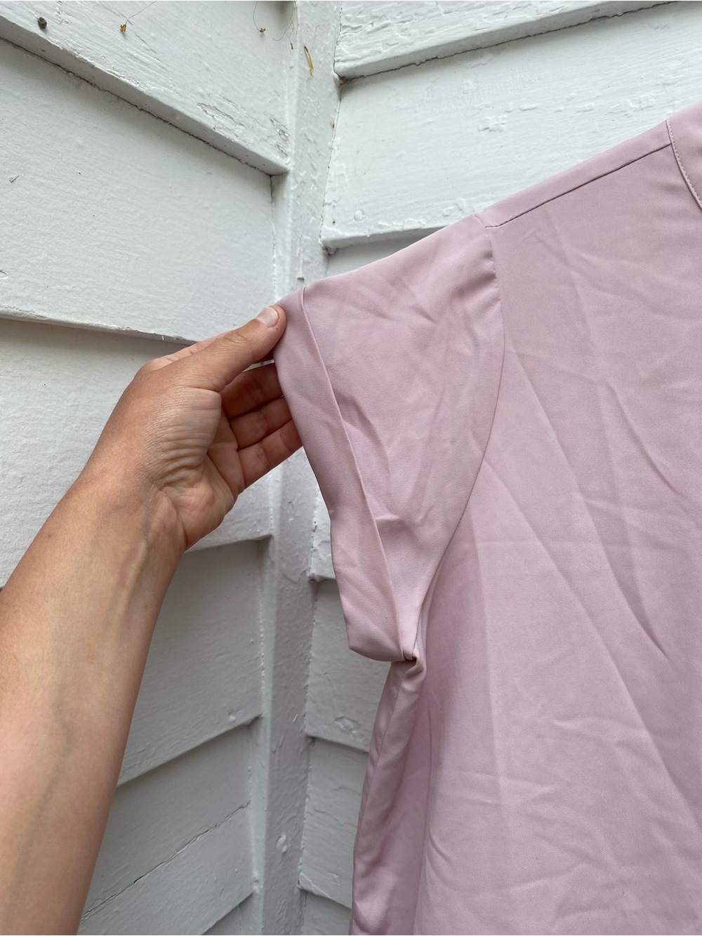 Light Mauve Lilac Blush Short Sleeve Blouse with Chest Pocket Simply Vera Wang - Picture 4 of 9